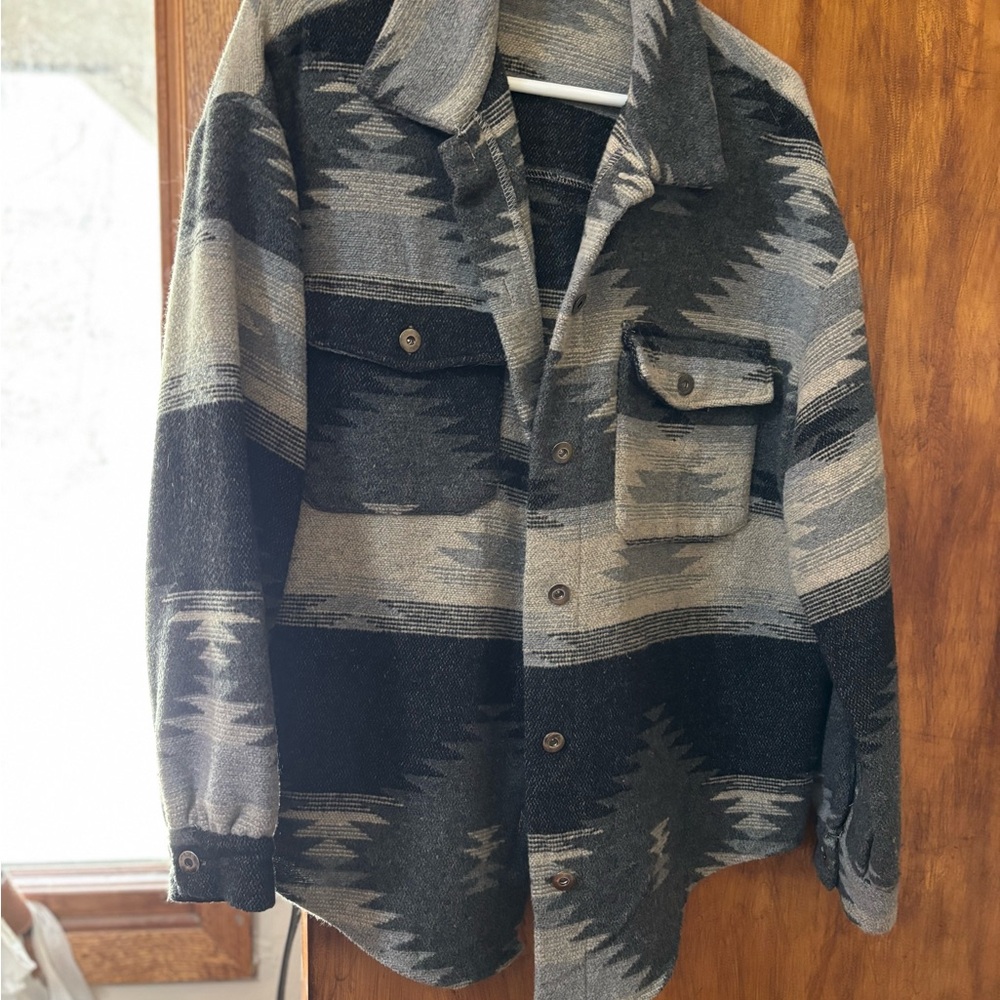 Western Black And Gray Patterned Jacket - image 1